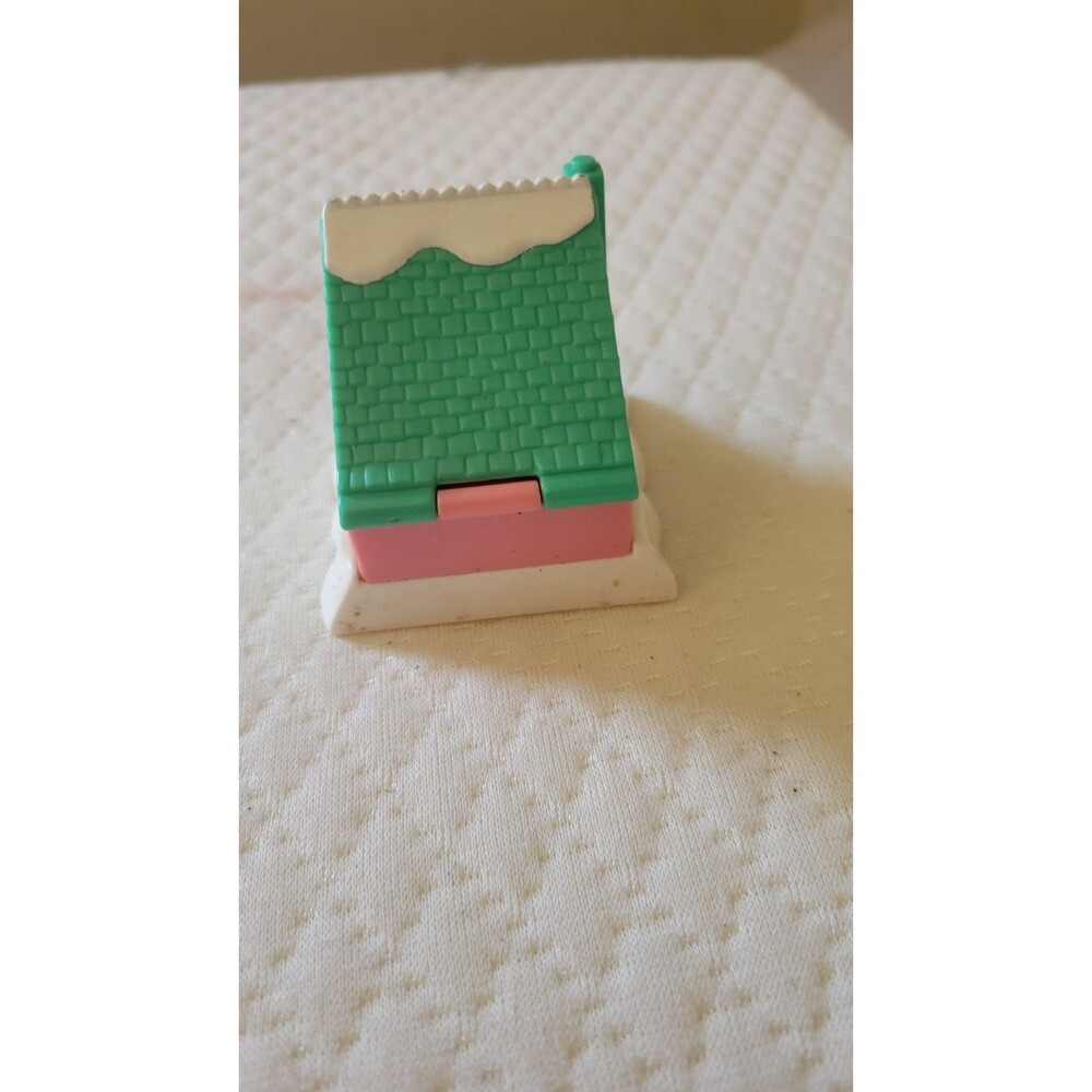 TITLEVintage Polly Pocket Winter Cottage House Compact Bluebird Mini Playset...